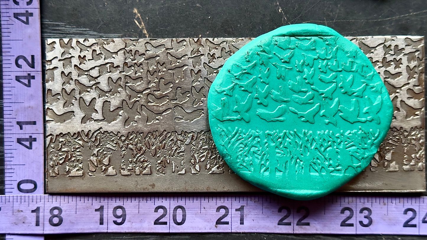 Birds and grass Texture/rolling mill plate