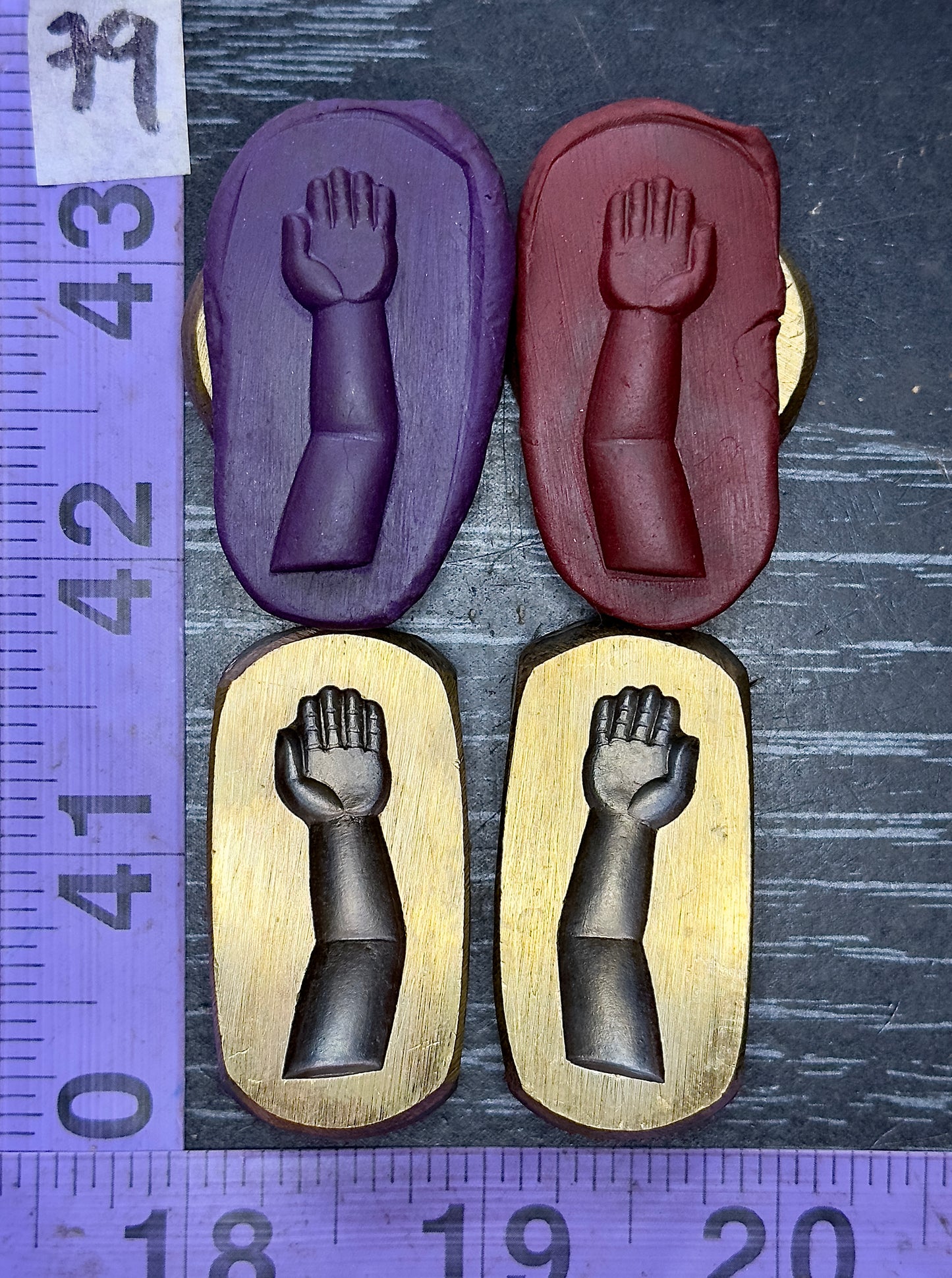 Arms and hands bronze impression die set #79