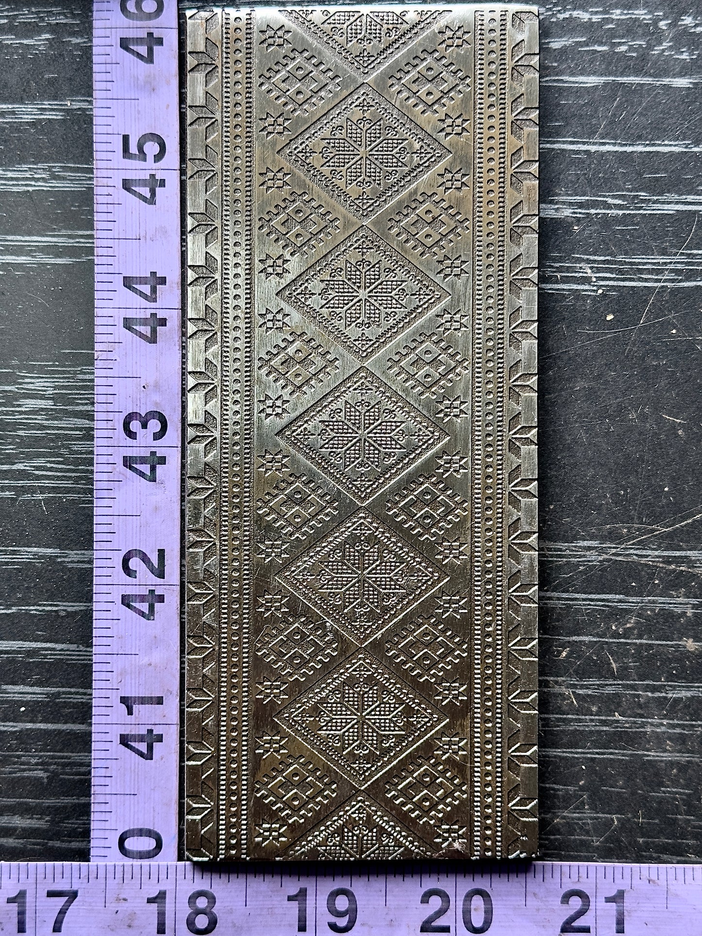 Diamond pattern Texture/rolling mill plate