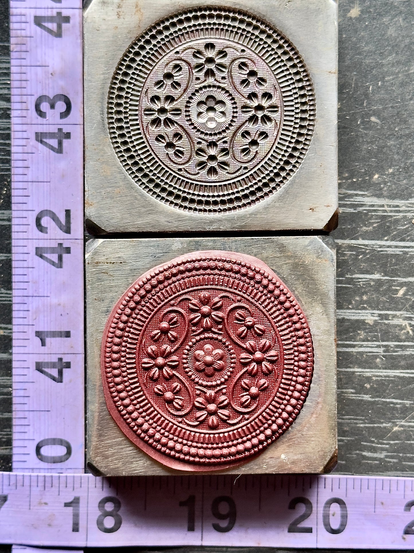 Statement Mandala impression die steel