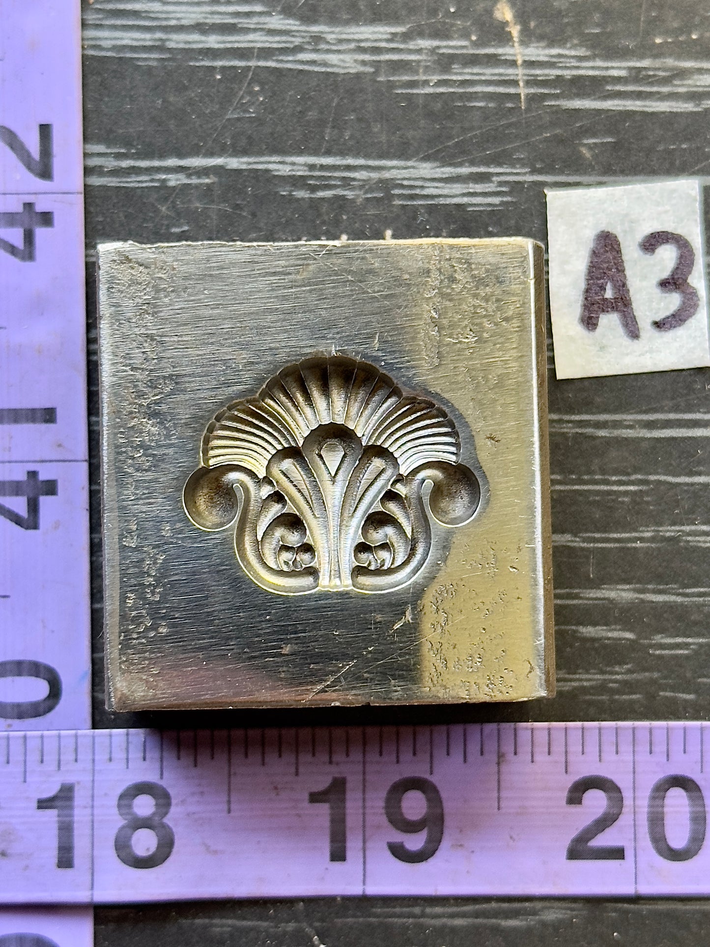 Decorative fancy floral impression die A3