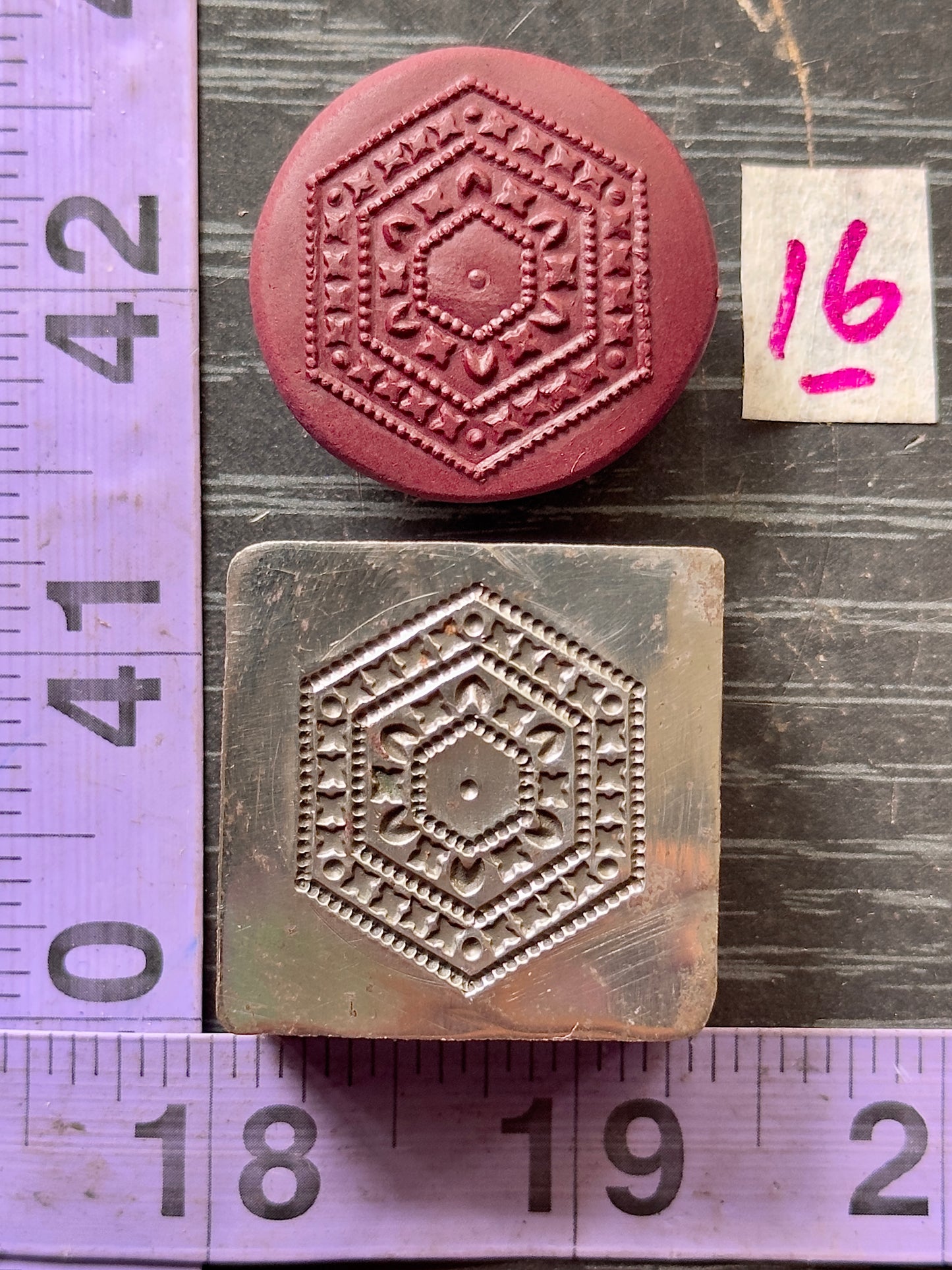 Little steel impression die 16