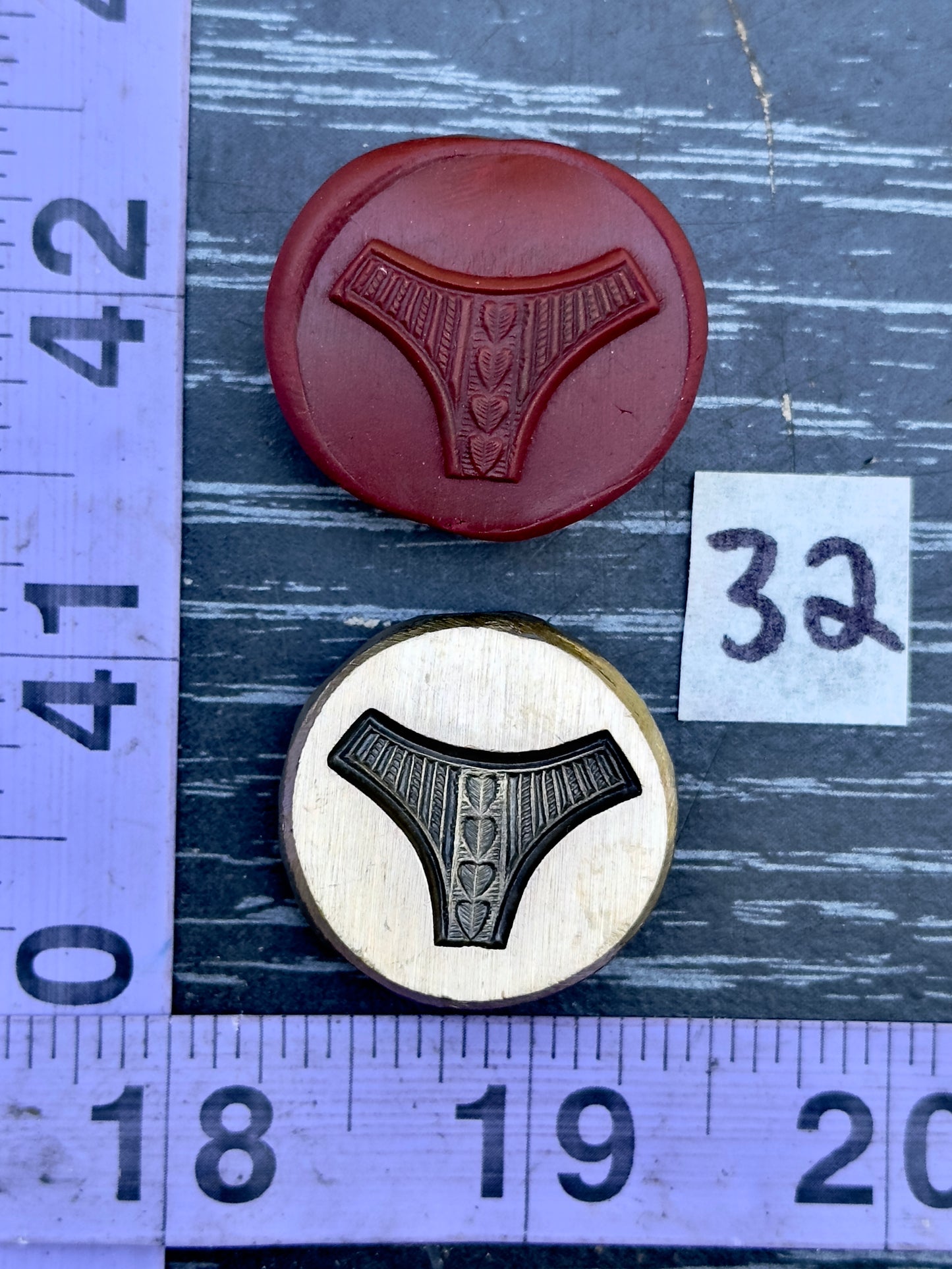 Bronze impression die with hearts #32