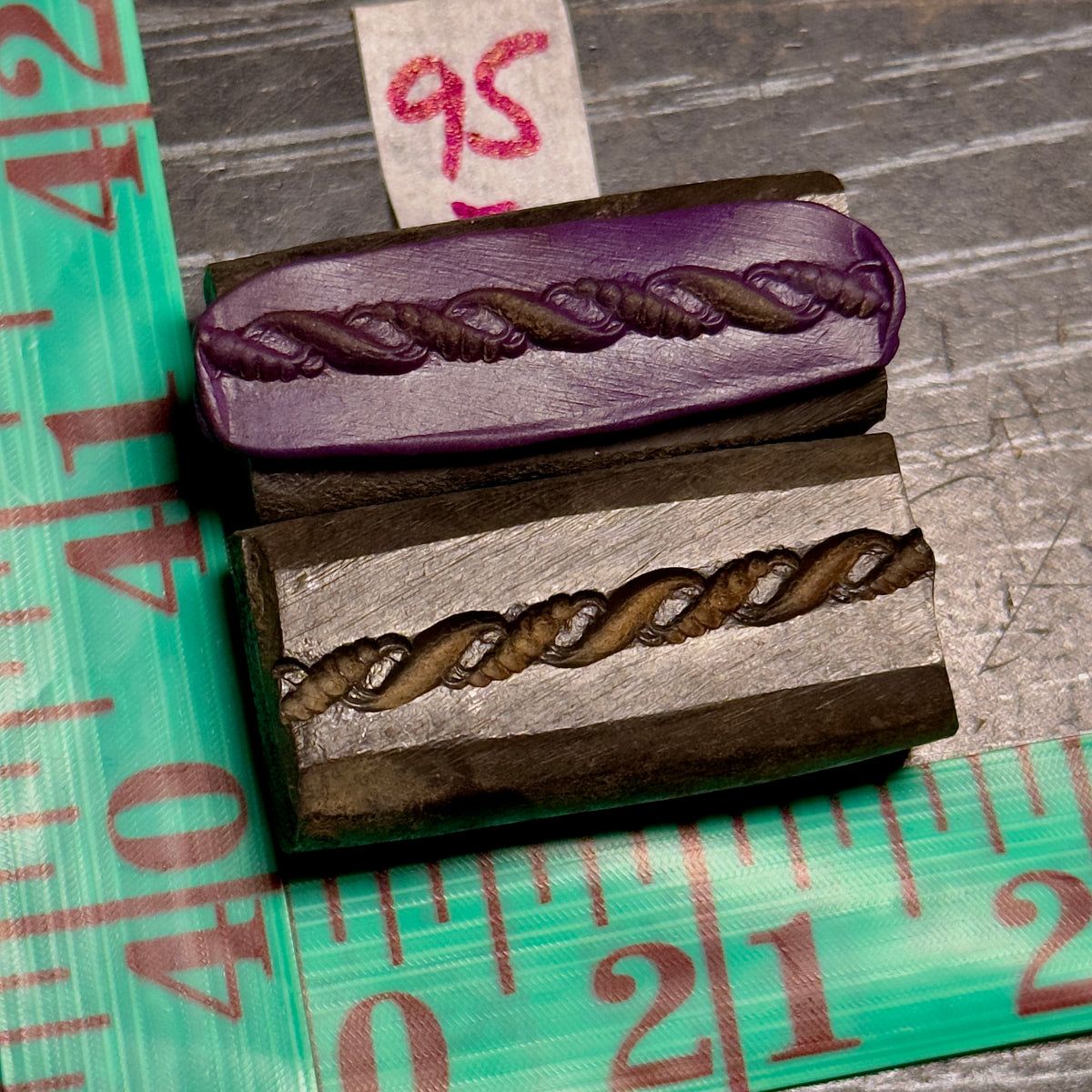 Single wire die steel impression #95
