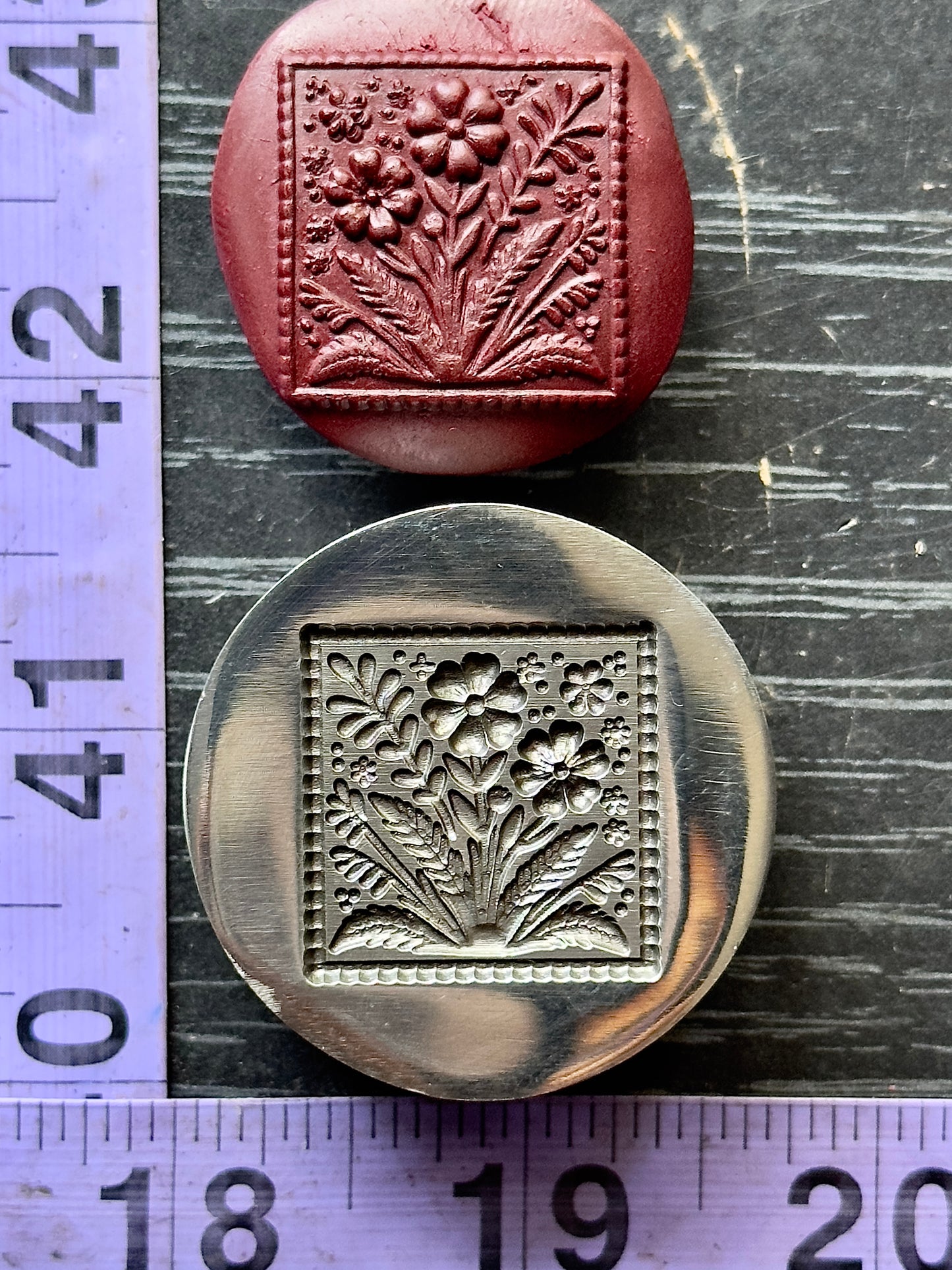Little flower patch in frame impression die