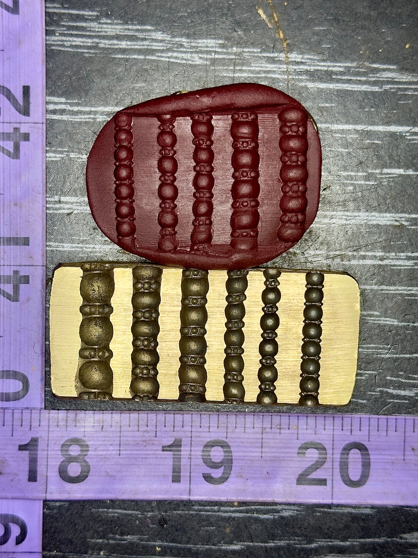 Multi wire die bronze impression