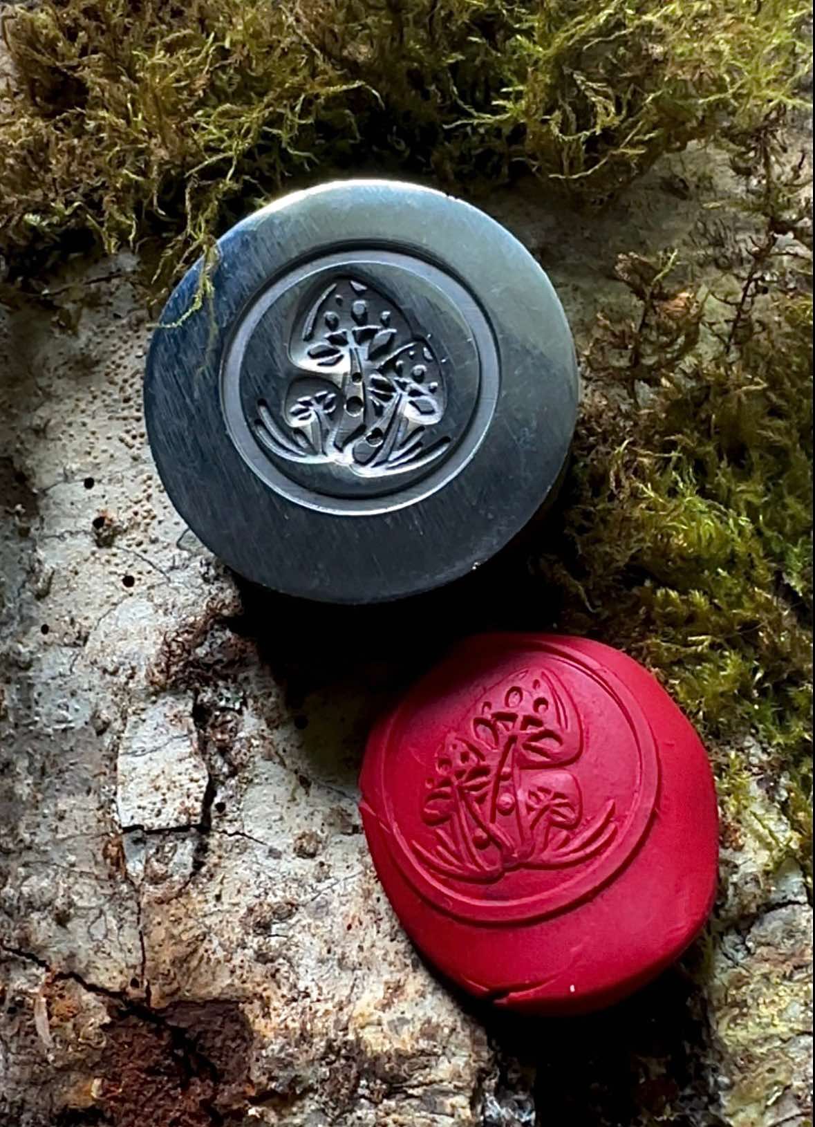 Mushroom patch and Mushroom arch with moon phases SET