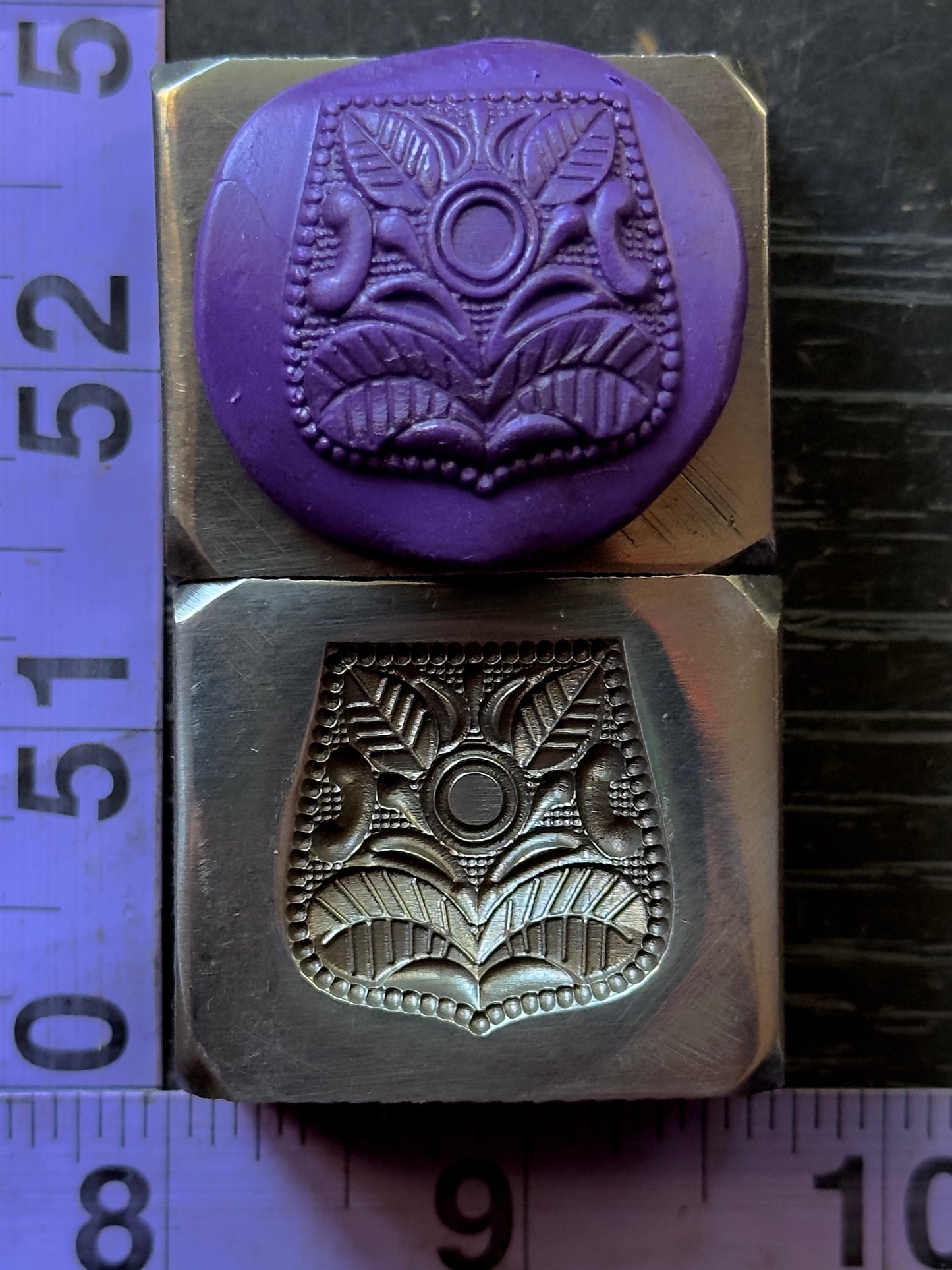 Fancy steel impression die leaves