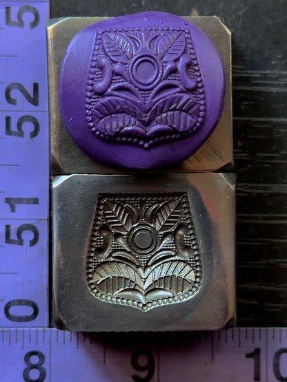 Fancy steel impression die leaves