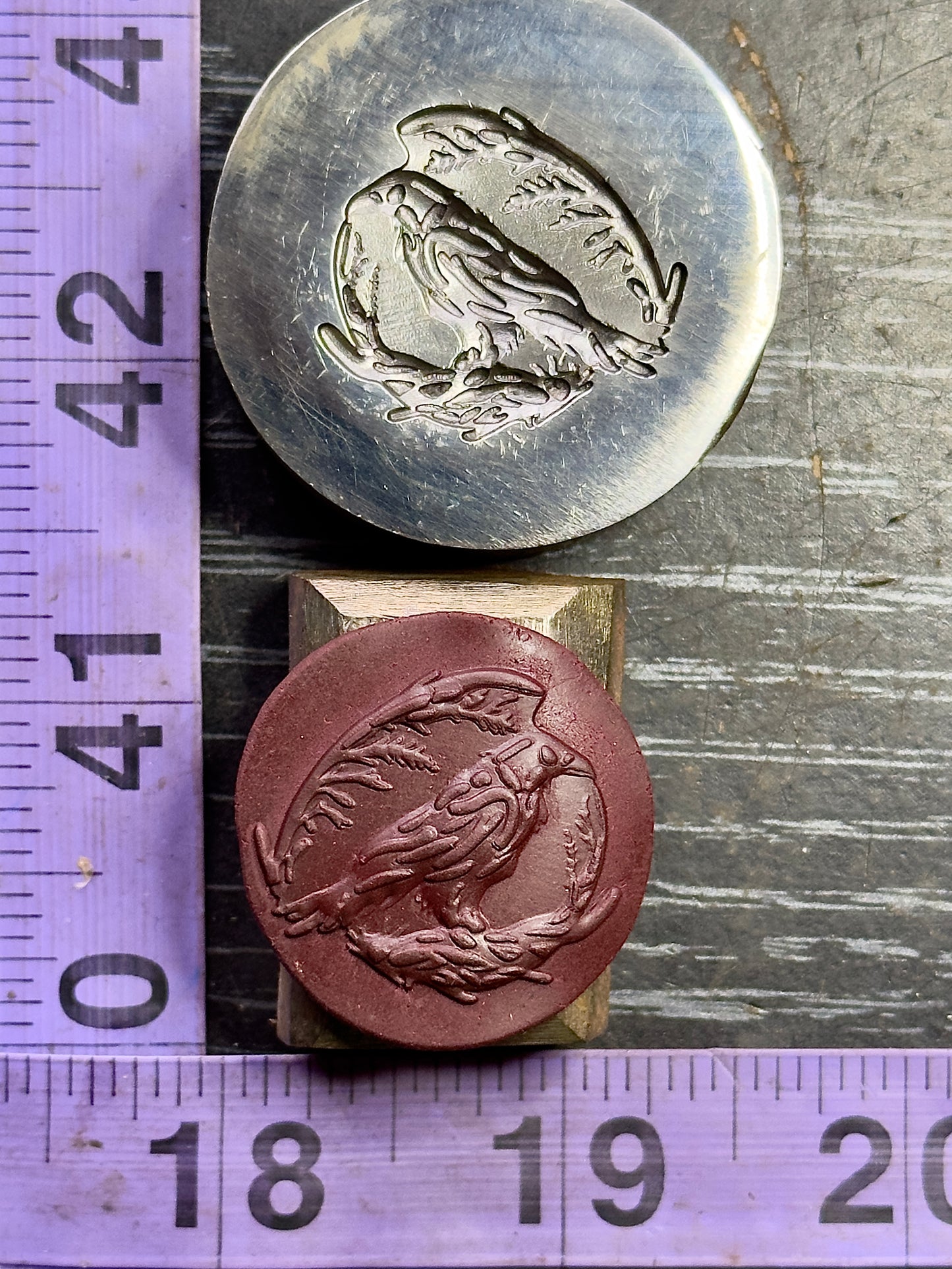 Crow, Raven in wreath 2
