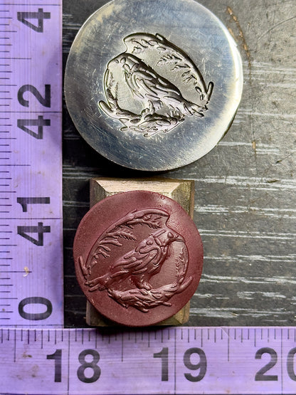 Crow, Raven in wreath 2