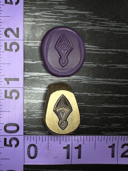 Adornment arrowhead bronze die