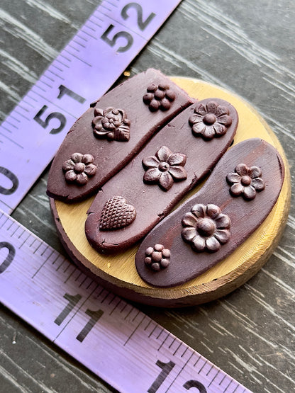 Little flowers and heart vintage bronze shot plate