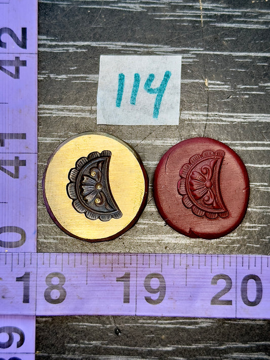 Cutie scalloped edge crescent moon bronze impression die #114