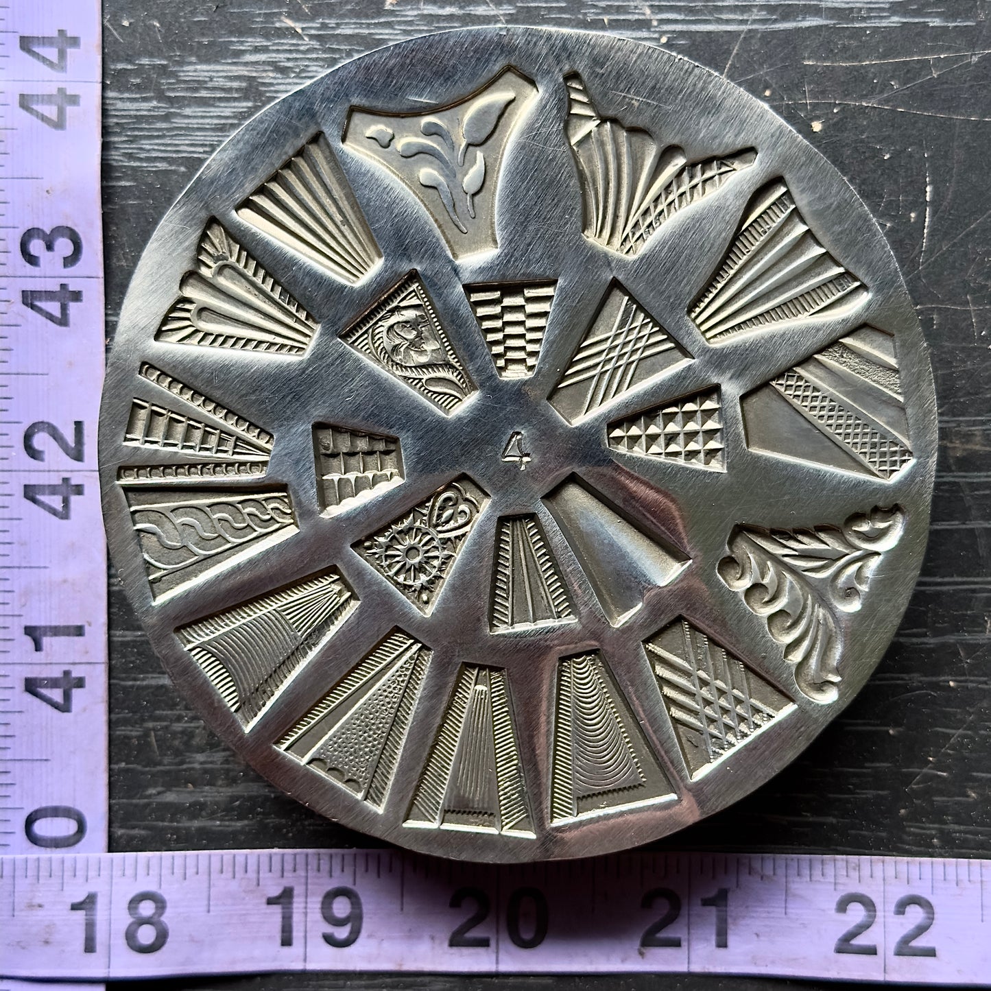 Art deco style plus whales tails shapes vintage shot plate steel #4