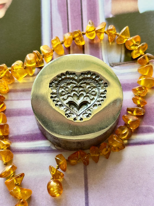 Fancy heart impression die