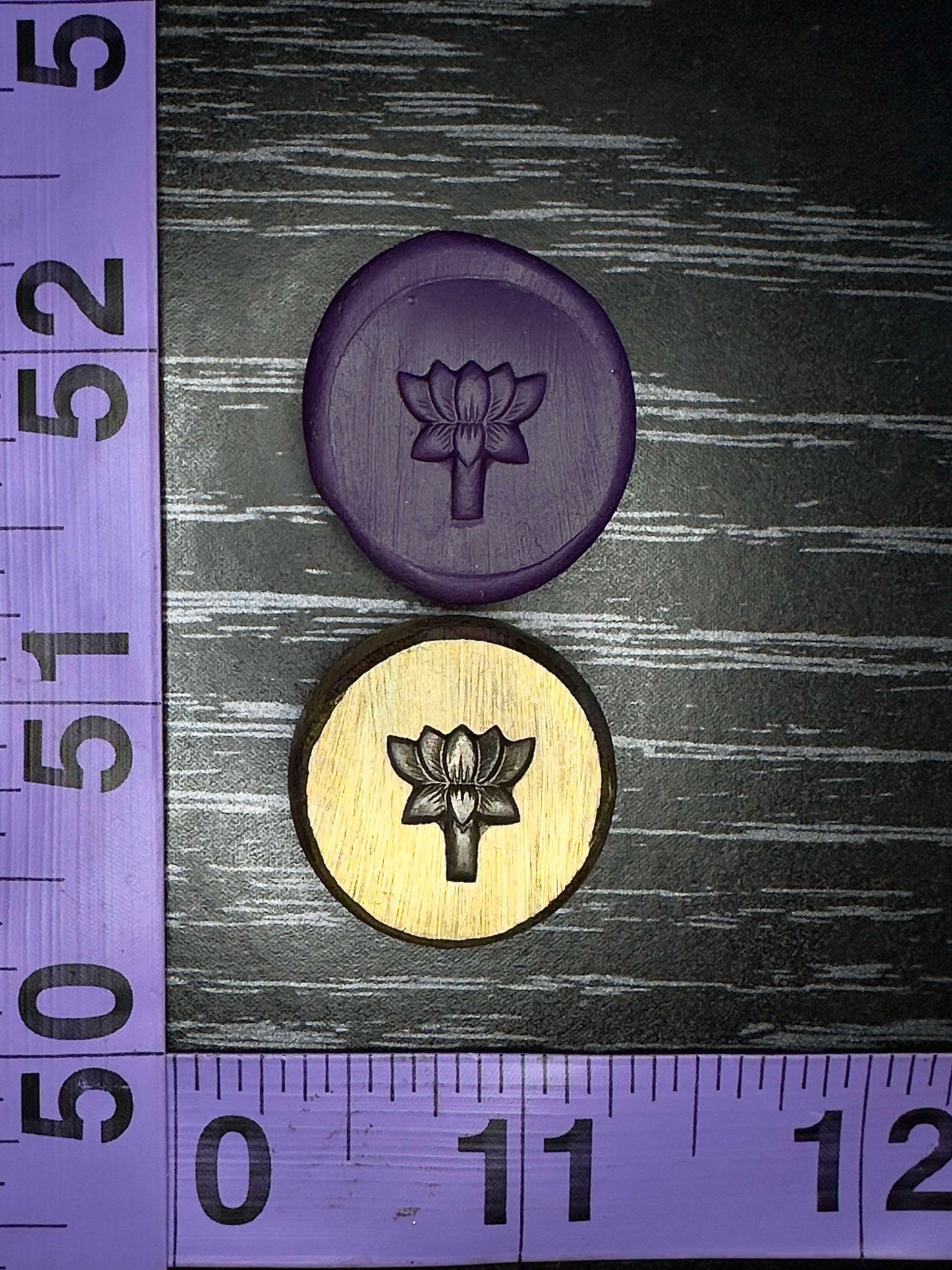 Lotus bronze small die