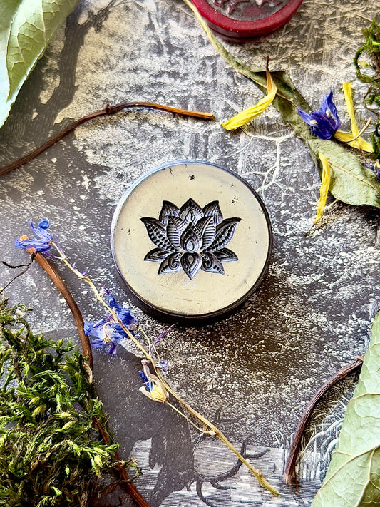 Lotus steel impression die