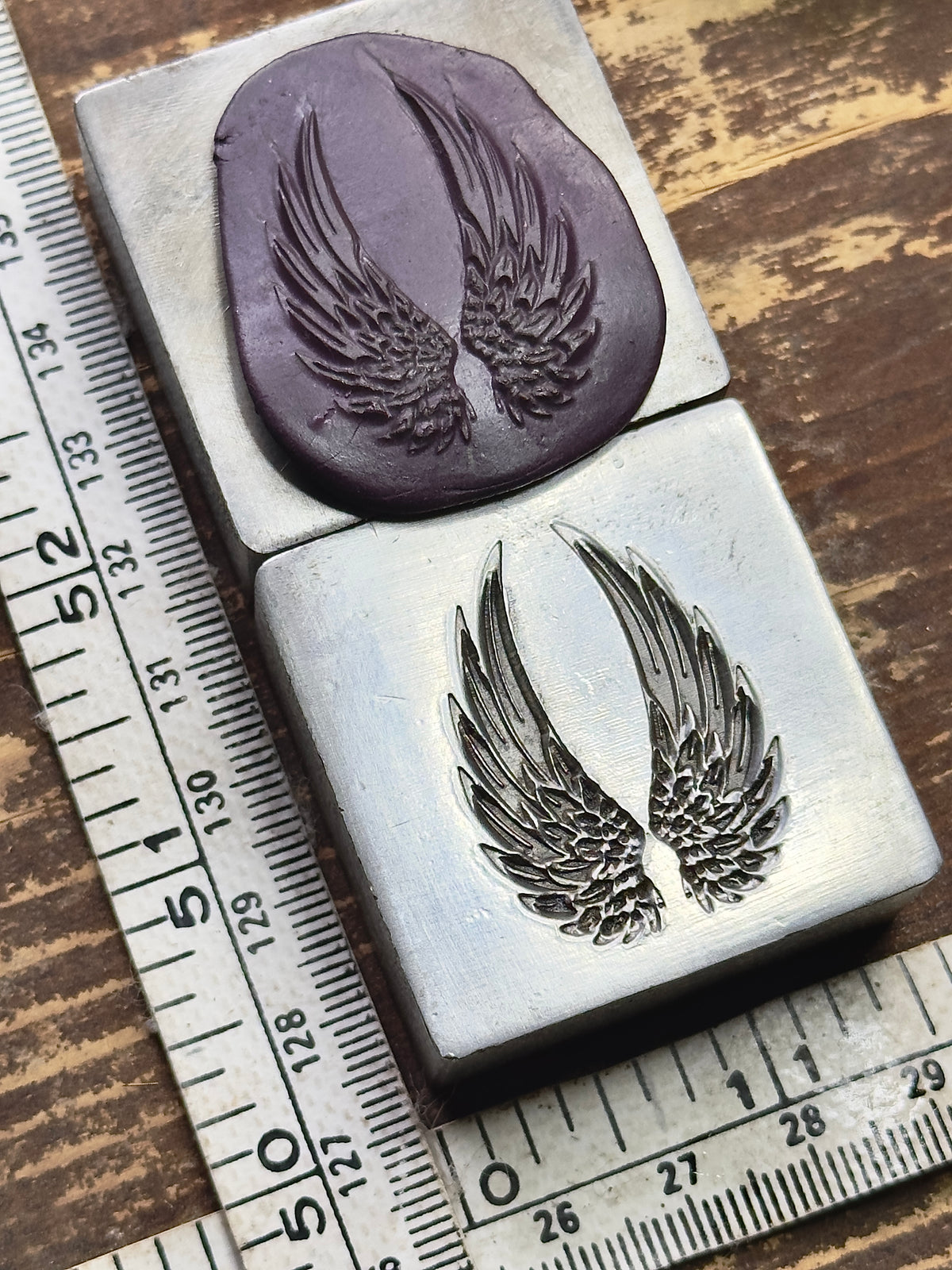 Wing set steel impression die
