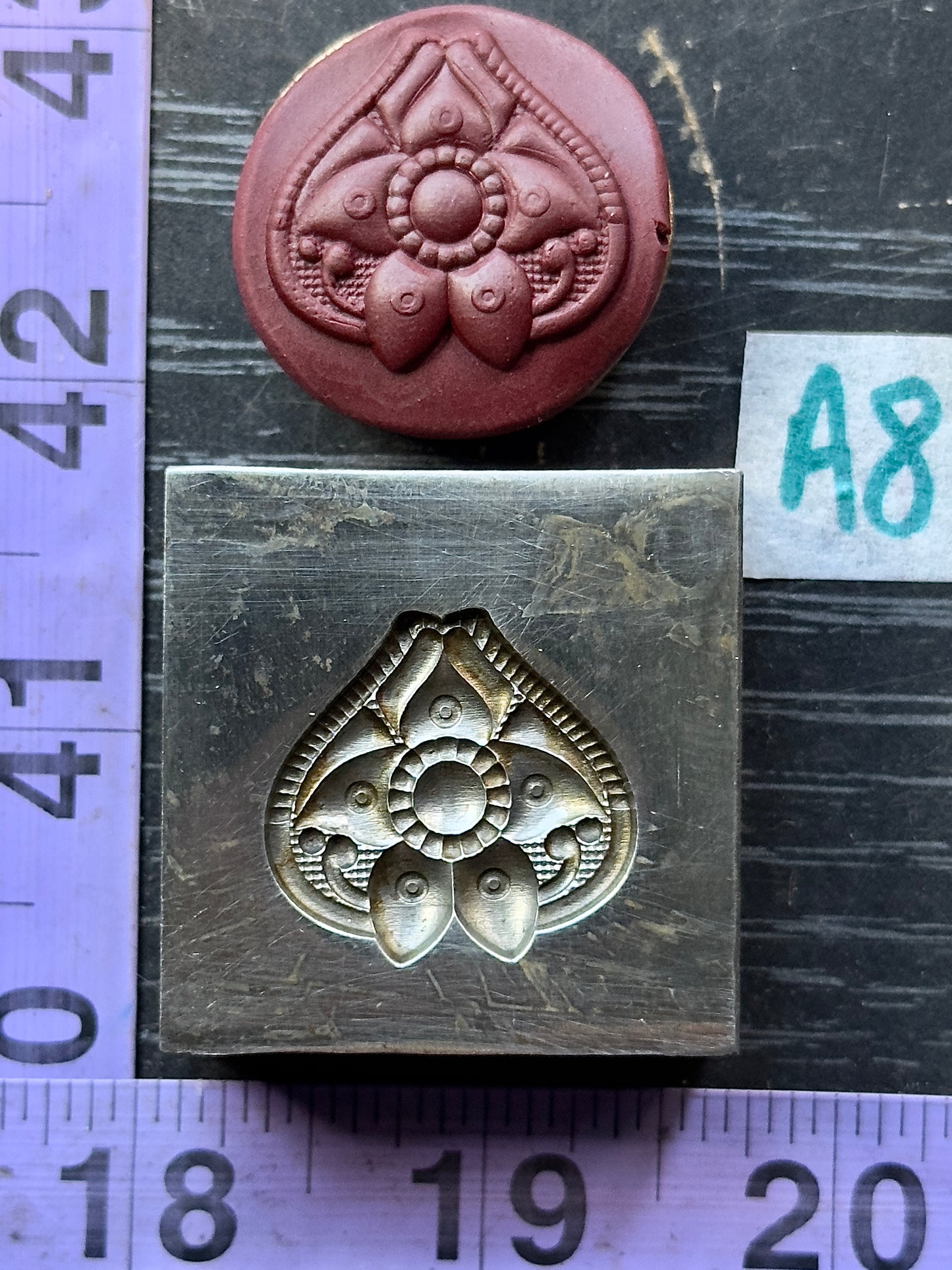 Decorative fancy floral impression die A8