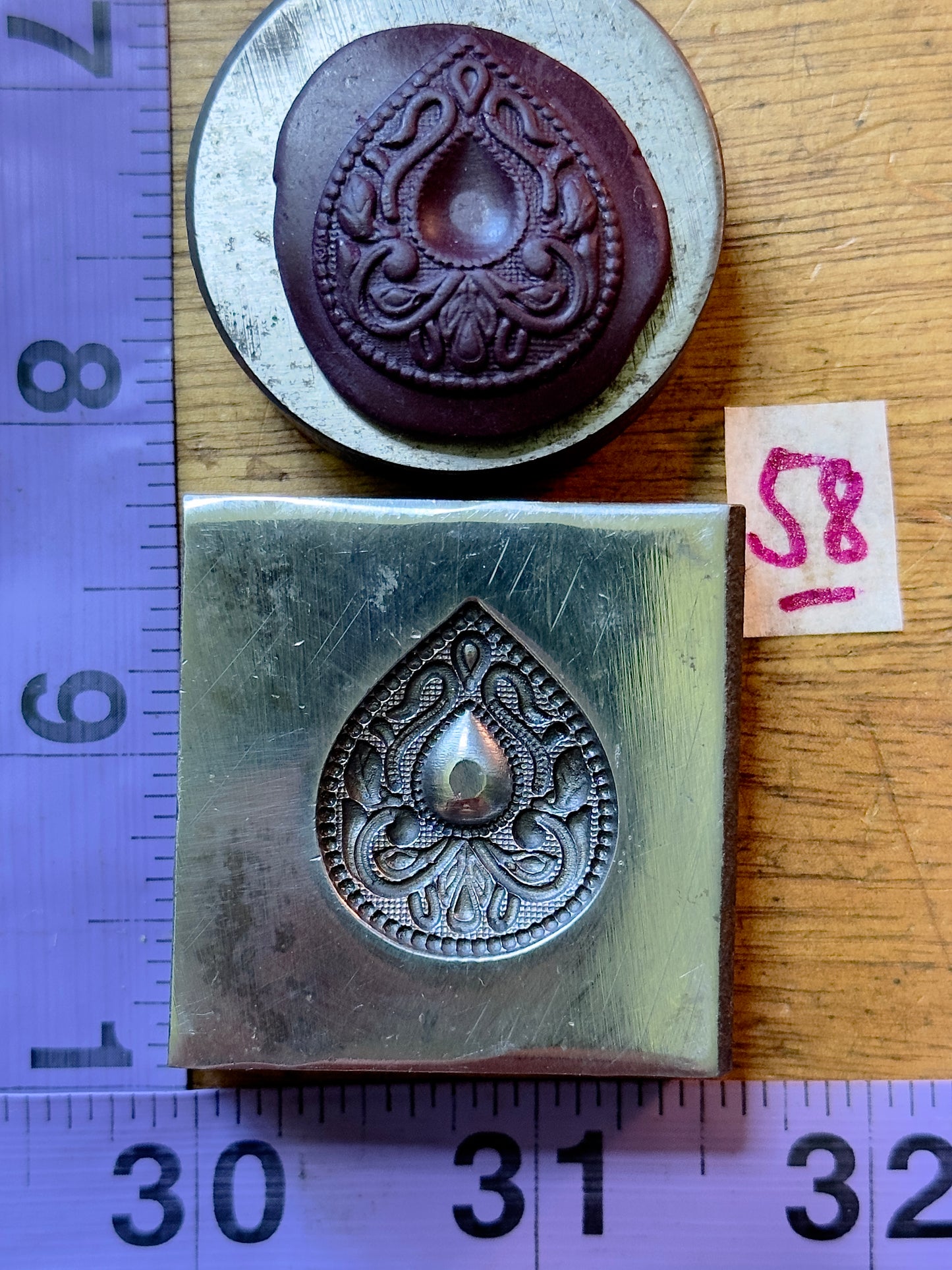 Teardrop steel impression die 58