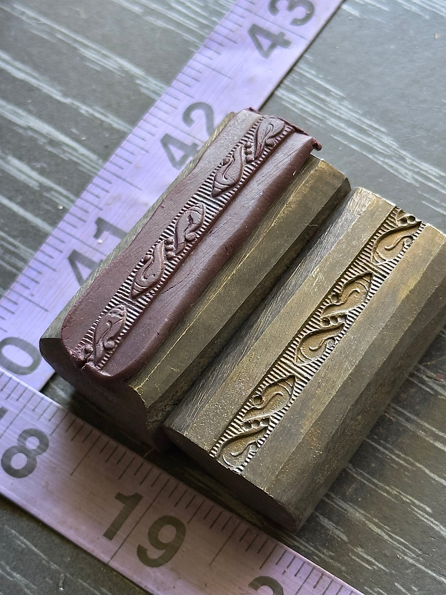 Shells Single wire die steel impression