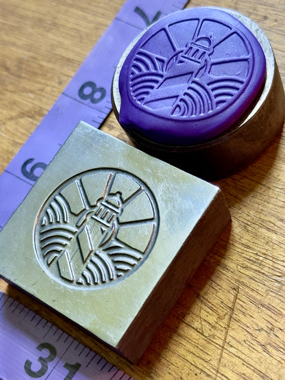 Lighthouse shallow impression die