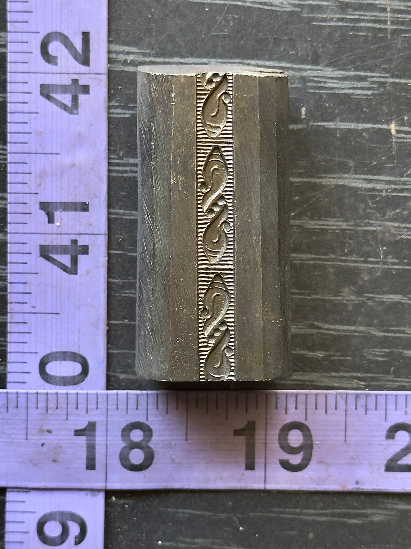 Shells Single wire die steel impression