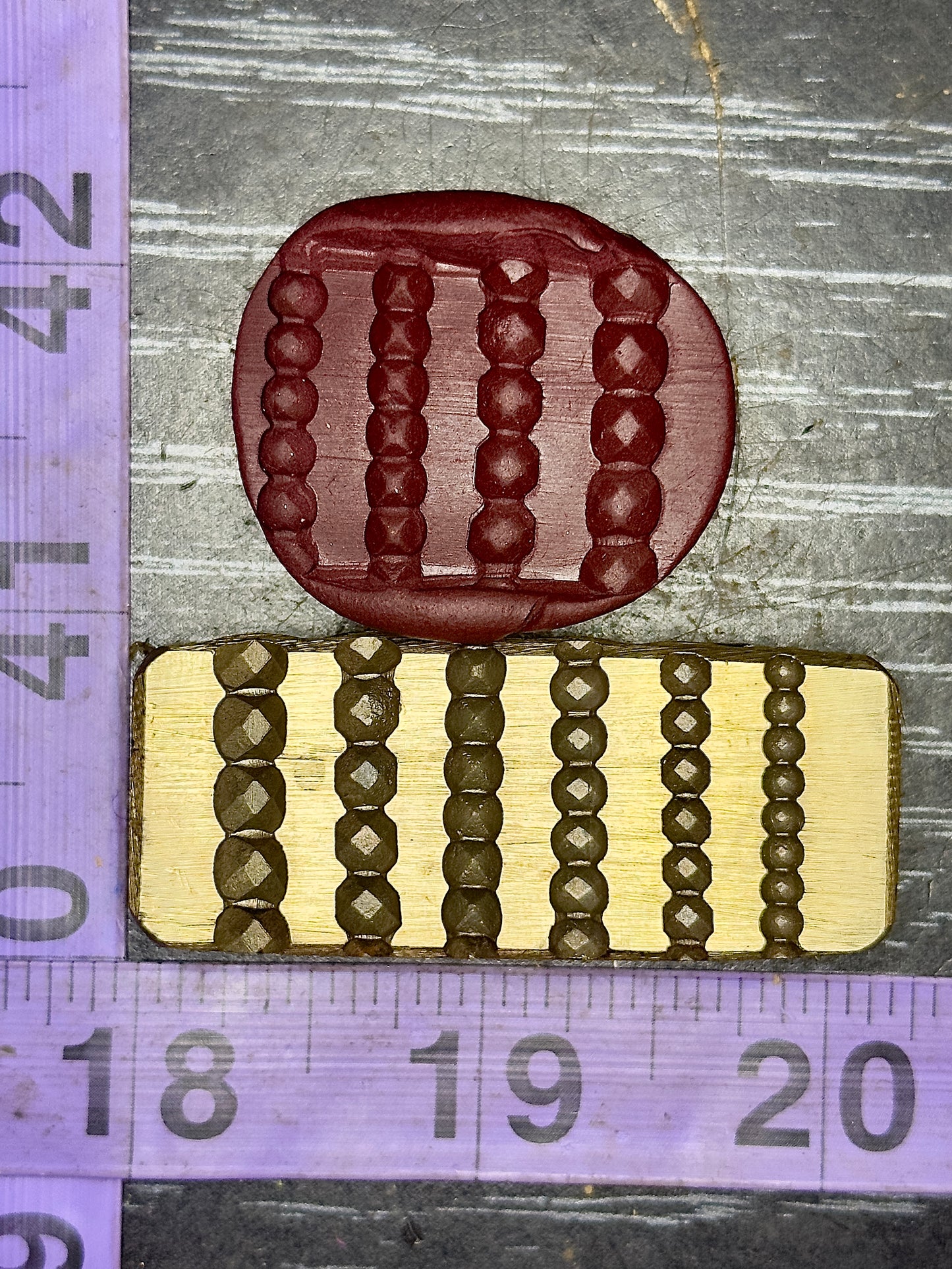 Multi wire die bronze impression