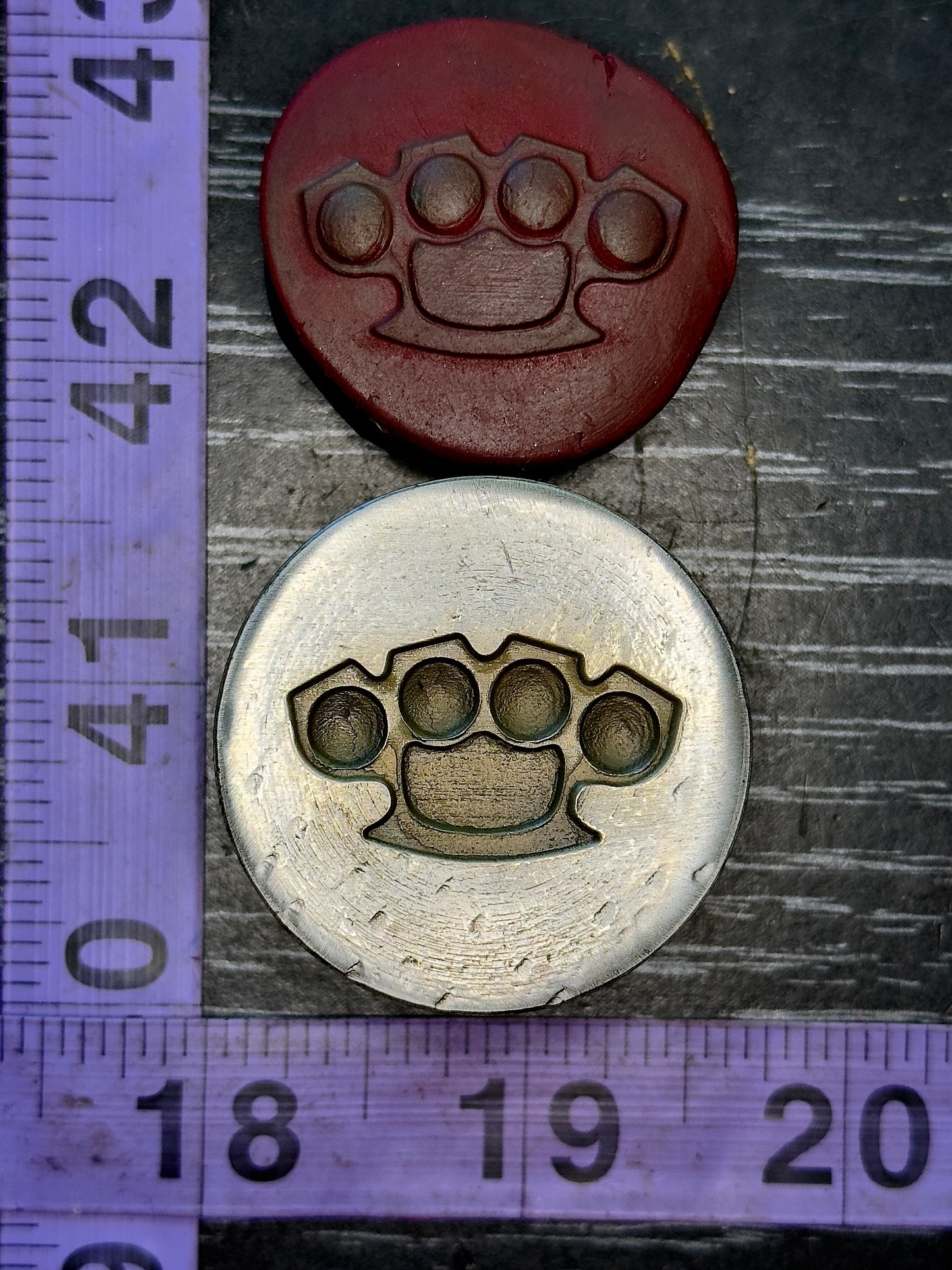 Knuckle dusters, brass knuckles steel impression die