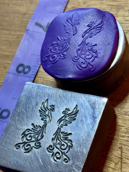 Mirrored peacocks steel impression die 61