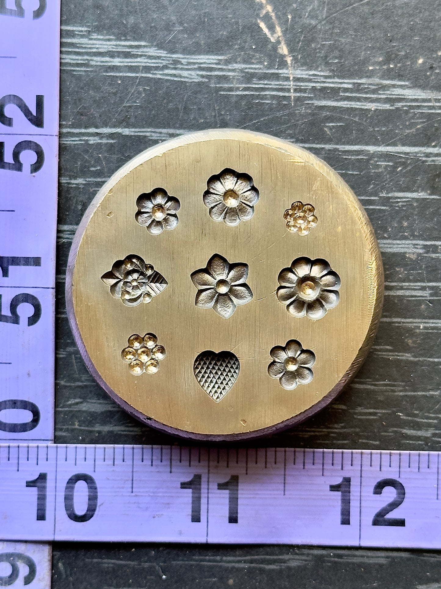 Little flowers and heart vintage bronze shot plate