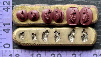 Fish bronze 3 pairs impression die golden bar