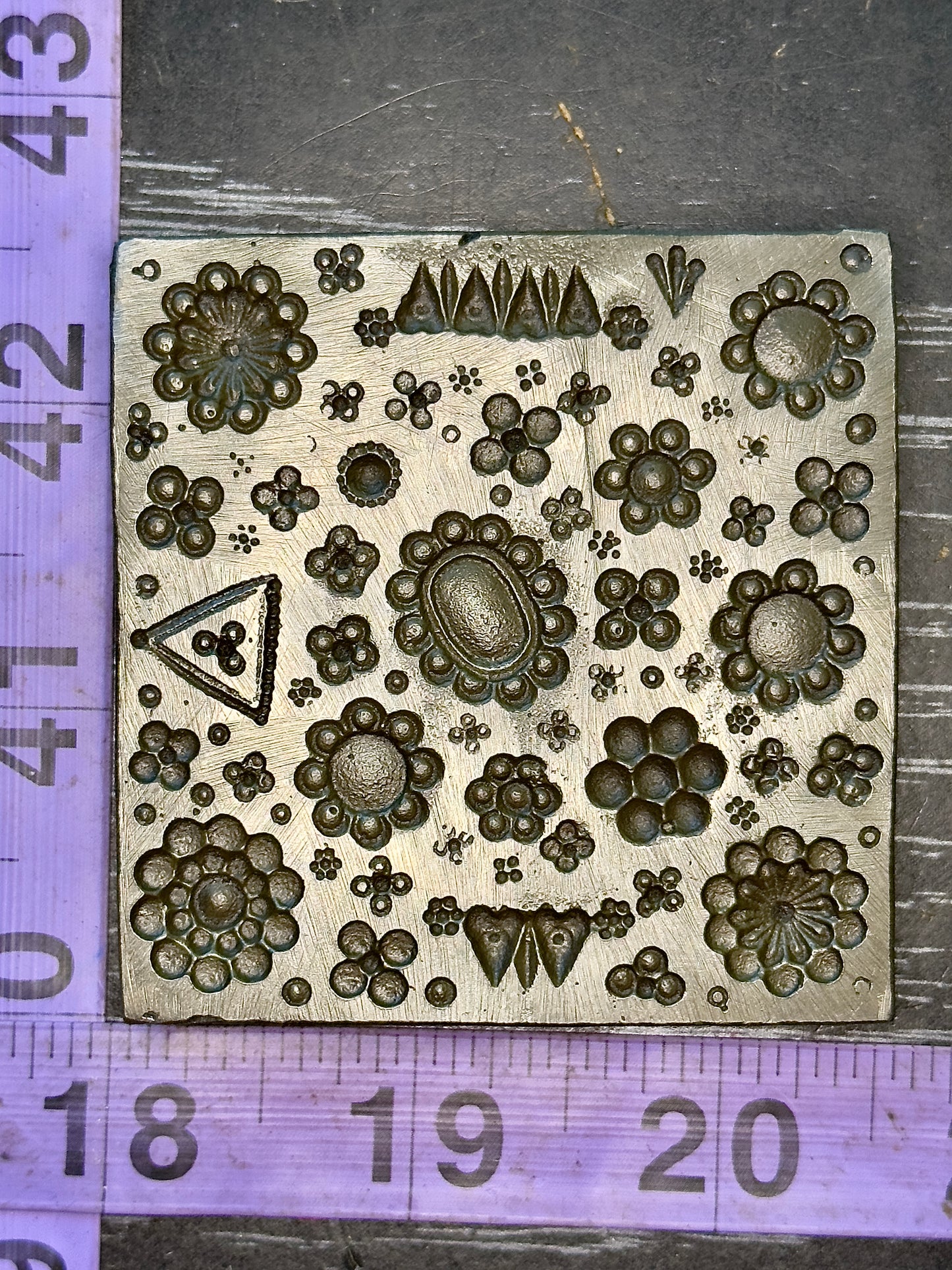 Antique steel shot plate