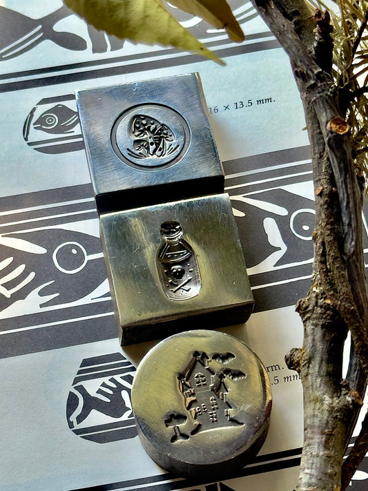 Mushroom patch, poison bottle and haunted house impression die set