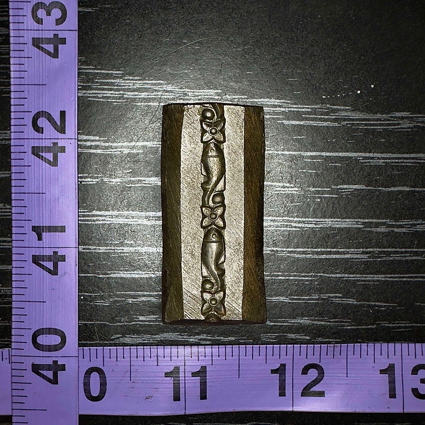 Single wire die bronze impression WD68