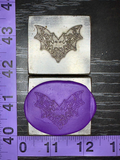 Fancy Bat with Arabesque design