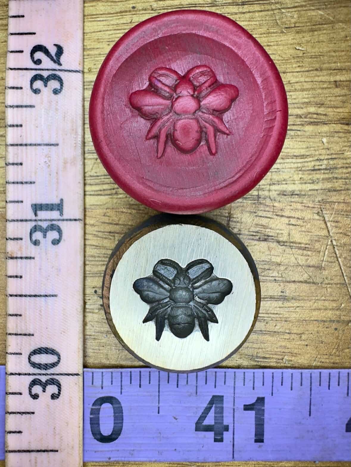 Bee bronze impression die