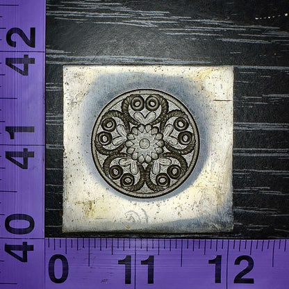 Fancy circle mandala impression die