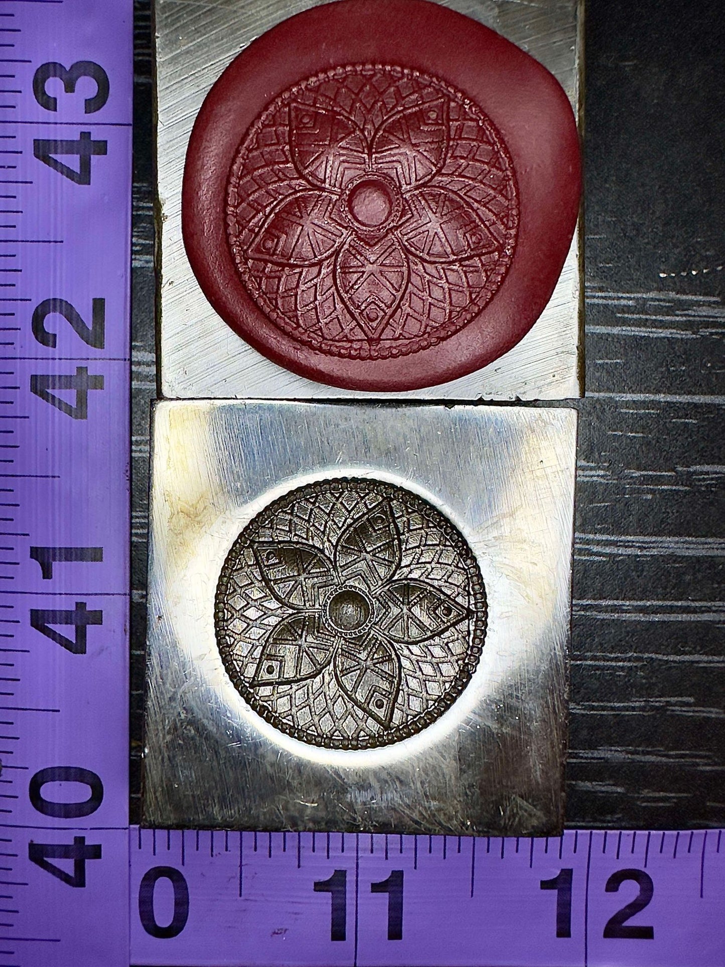 Fancy seed mandala flower circle impression die